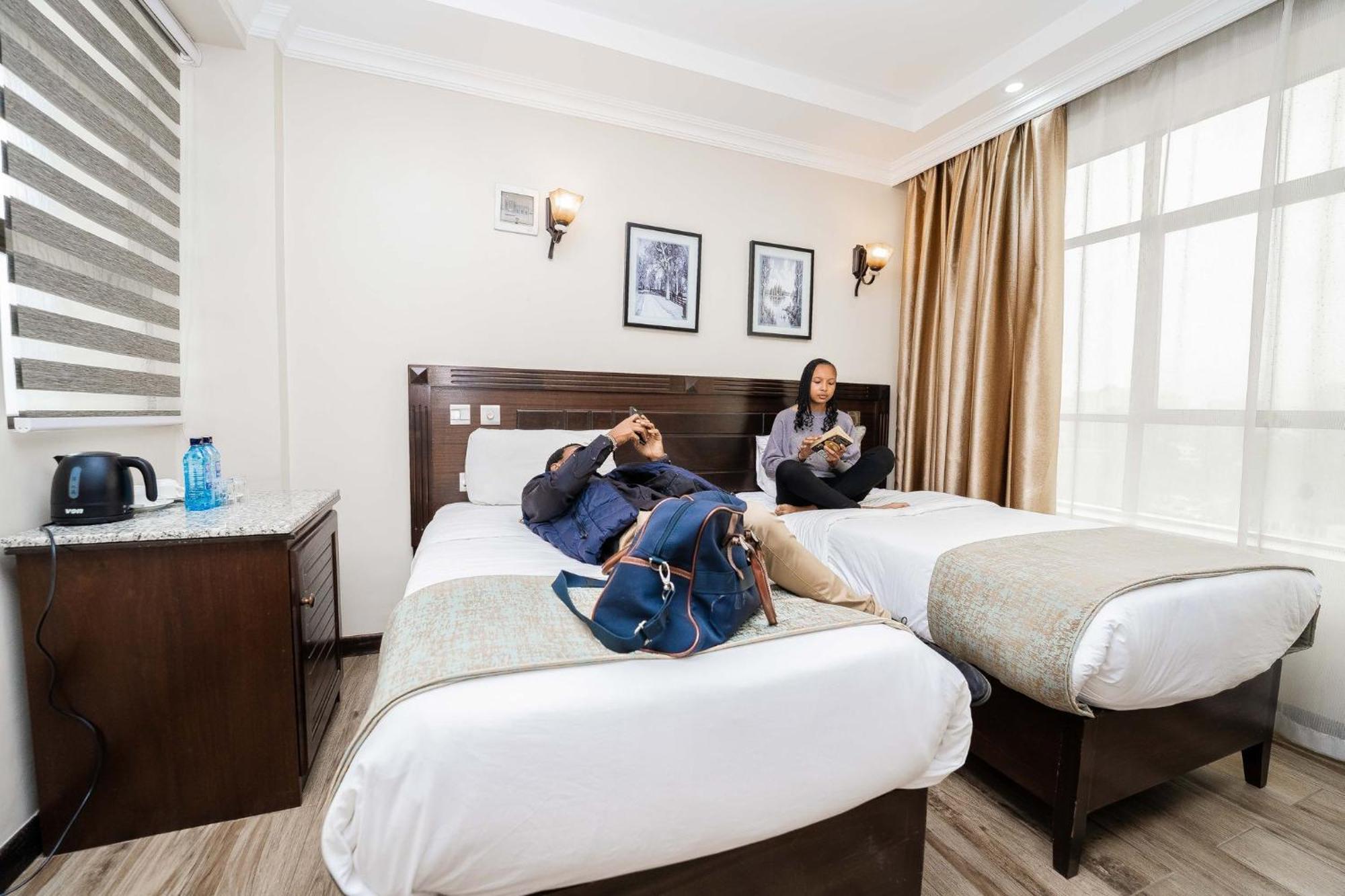 Hemak Suites Найроби Экстерьер фото
