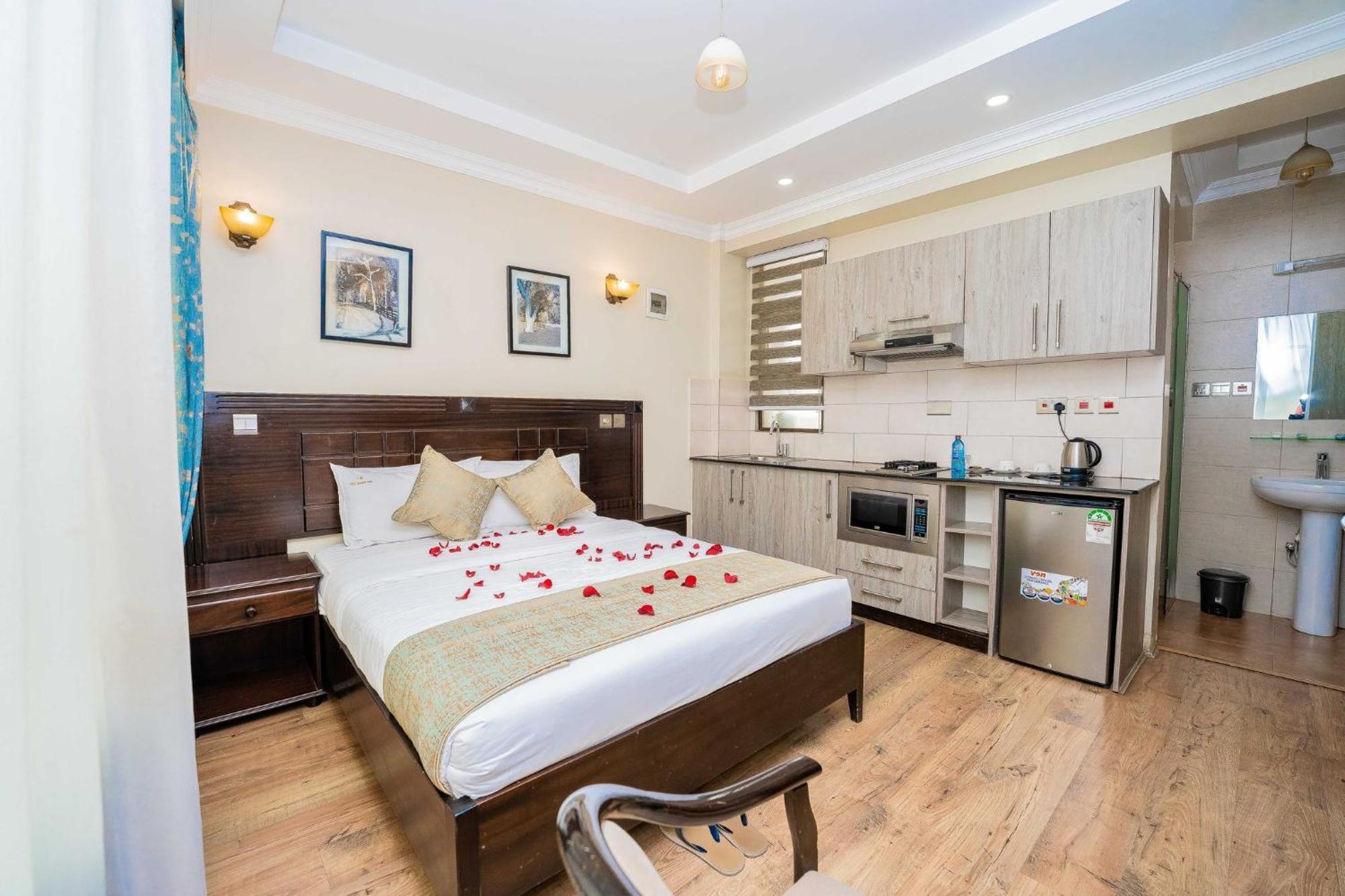 Hemak Suites Найроби Экстерьер фото