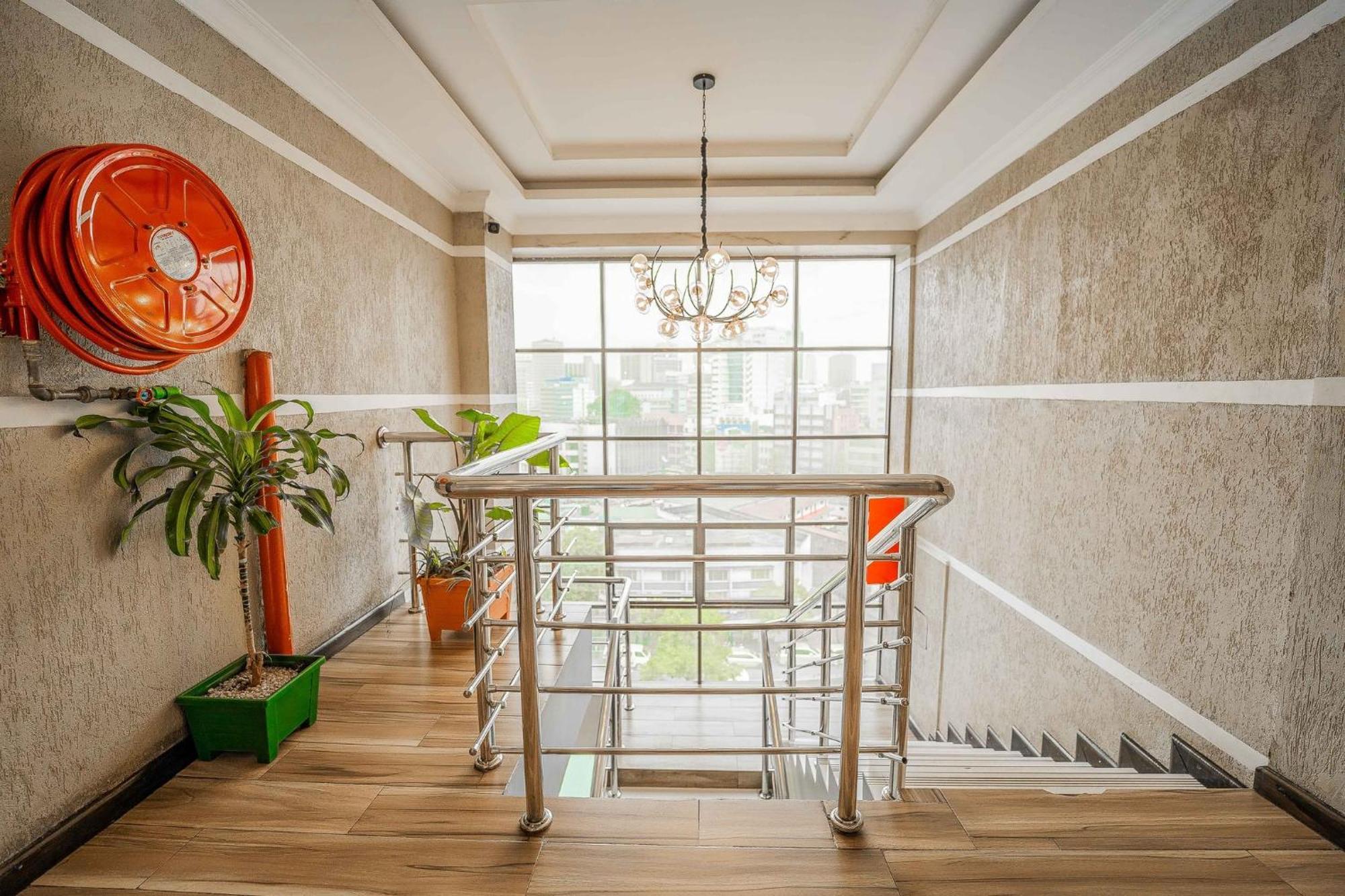 Hemak Suites Найроби Экстерьер фото