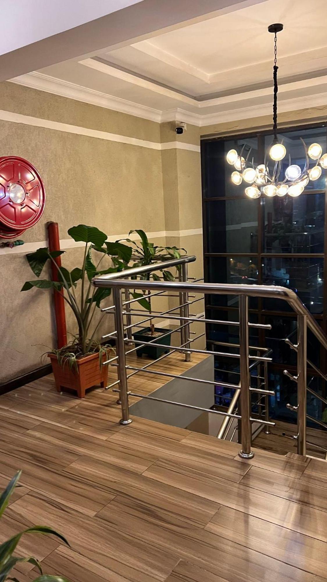 Hemak Suites Найроби Экстерьер фото