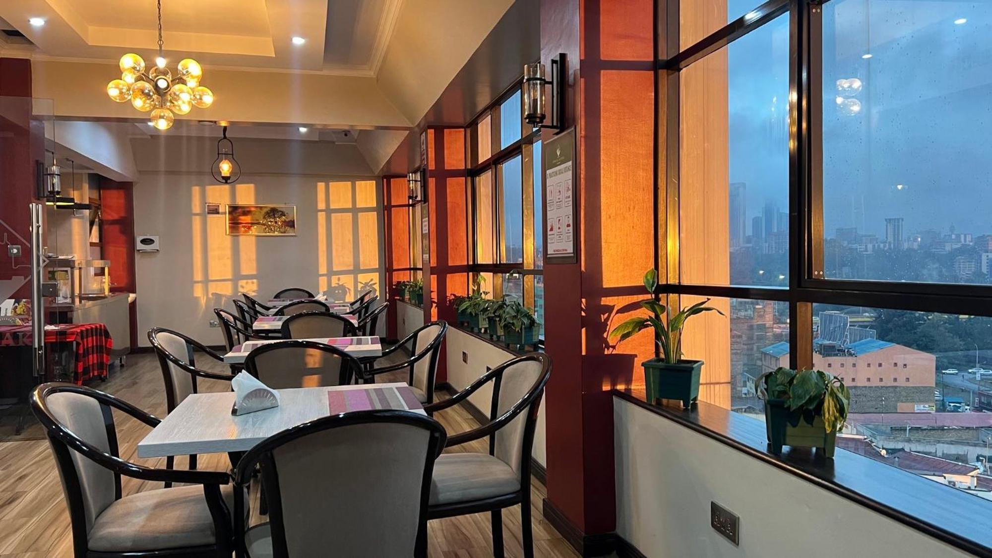 Hemak Suites Найроби Экстерьер фото