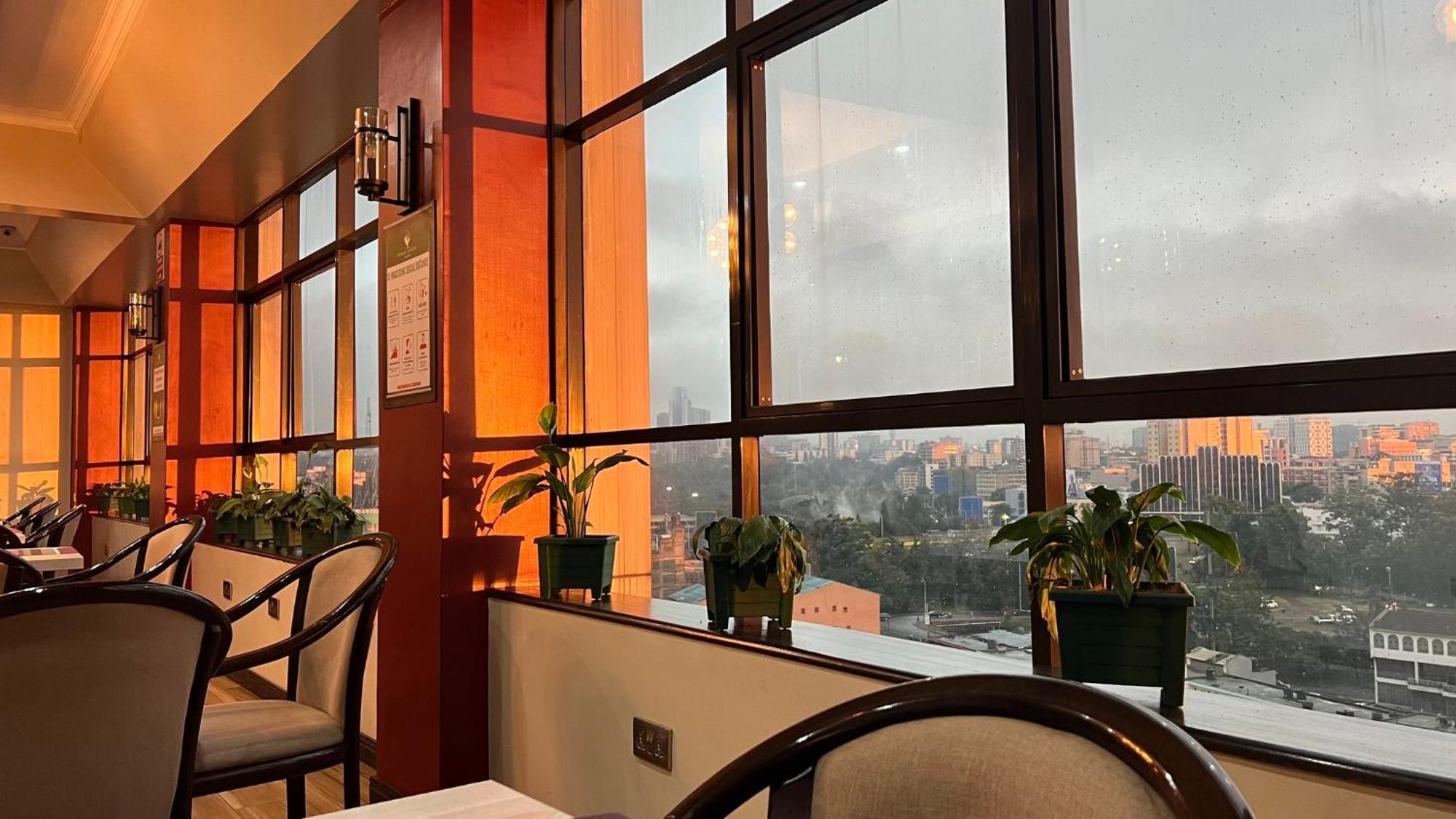 Hemak Suites Найроби Экстерьер фото